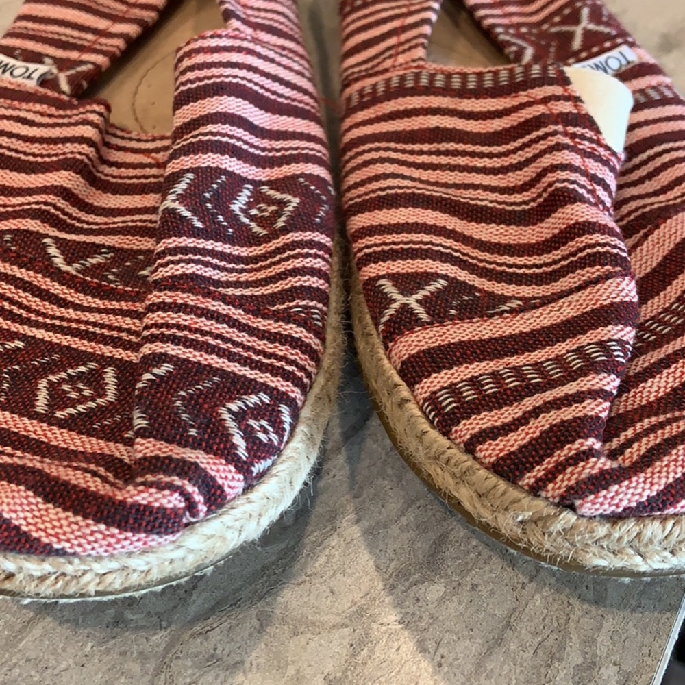 Men’s Toms 10.5